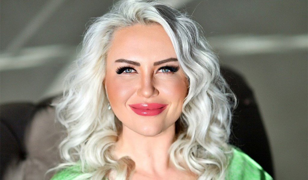 Birbirimizi Kucaklamadan Uçamayız.../Fzt. Elif Akıncı