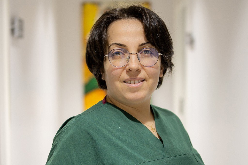 JAWLINE DOLGU NEDİR? / Op. Dr. Nurgül Altuntaş